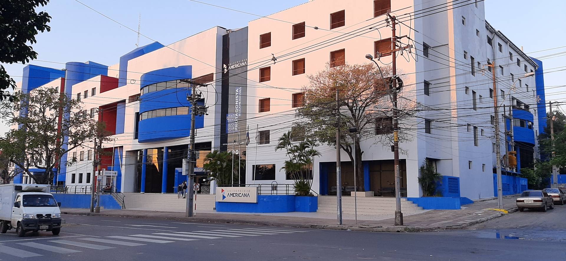 Universidad Americana