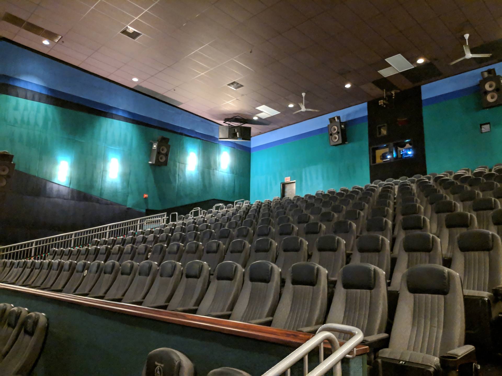 Regal Edwards Long Beach ScreenX & IMAX