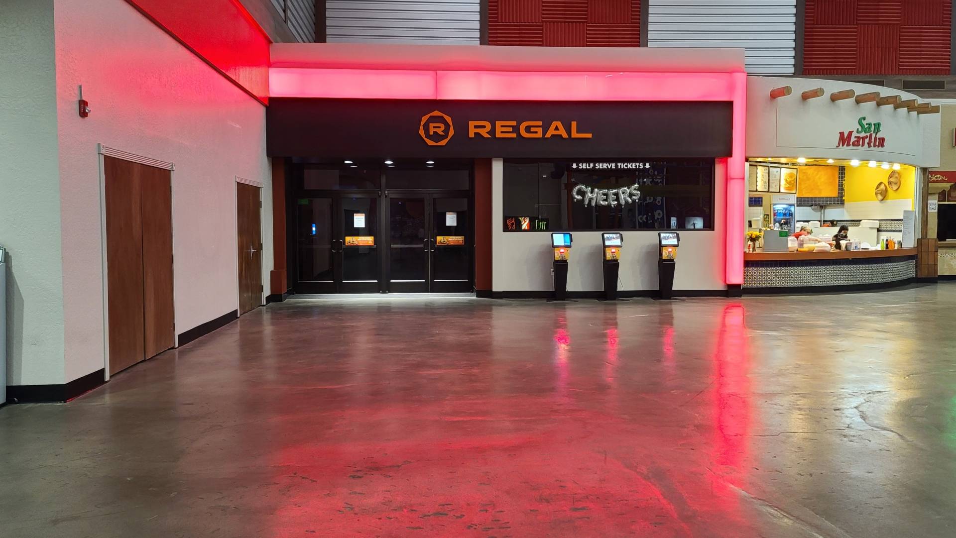 Regal Santa Fe Place