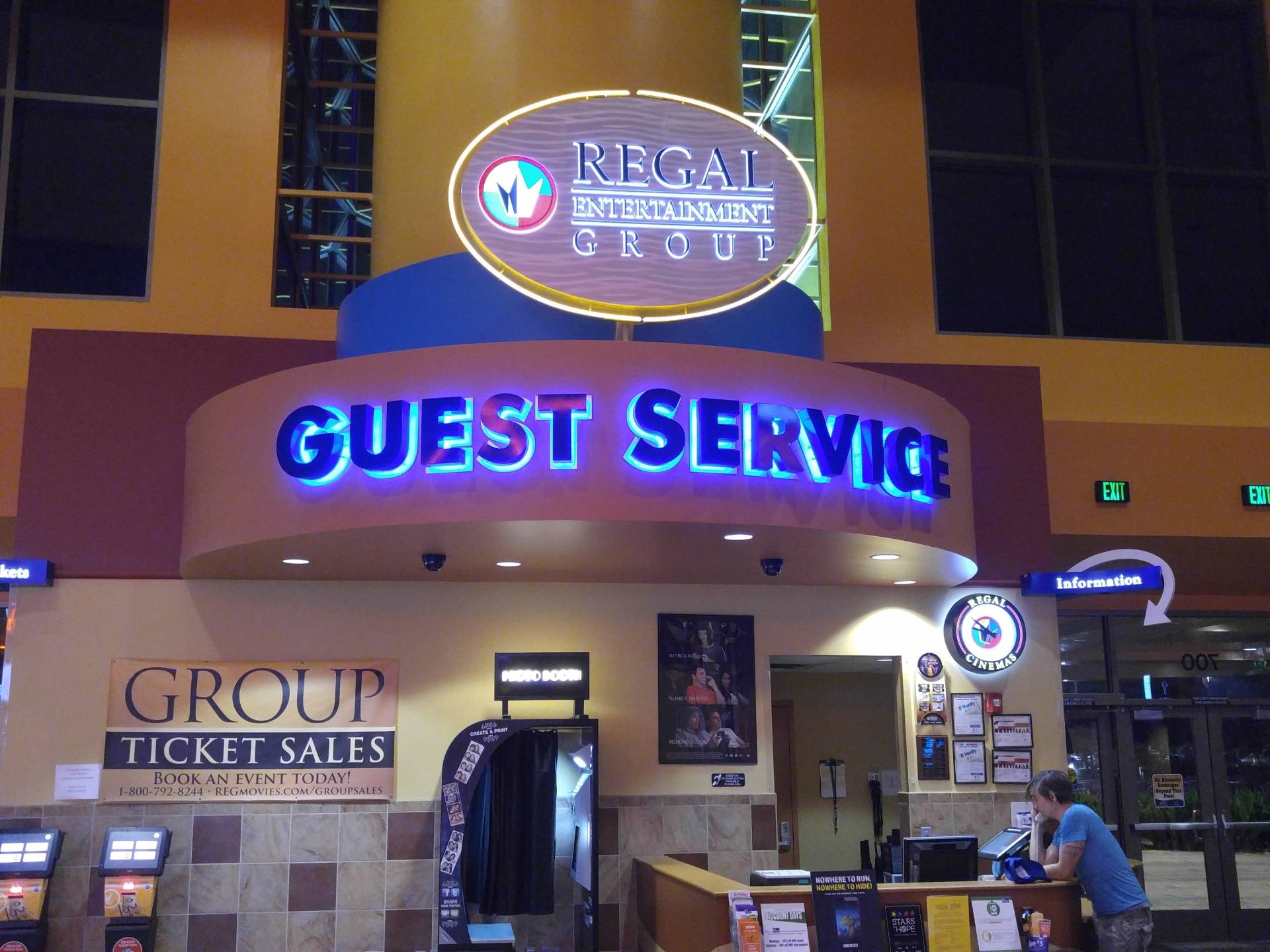 Regal Edwards West Oaks Mall & RPX
