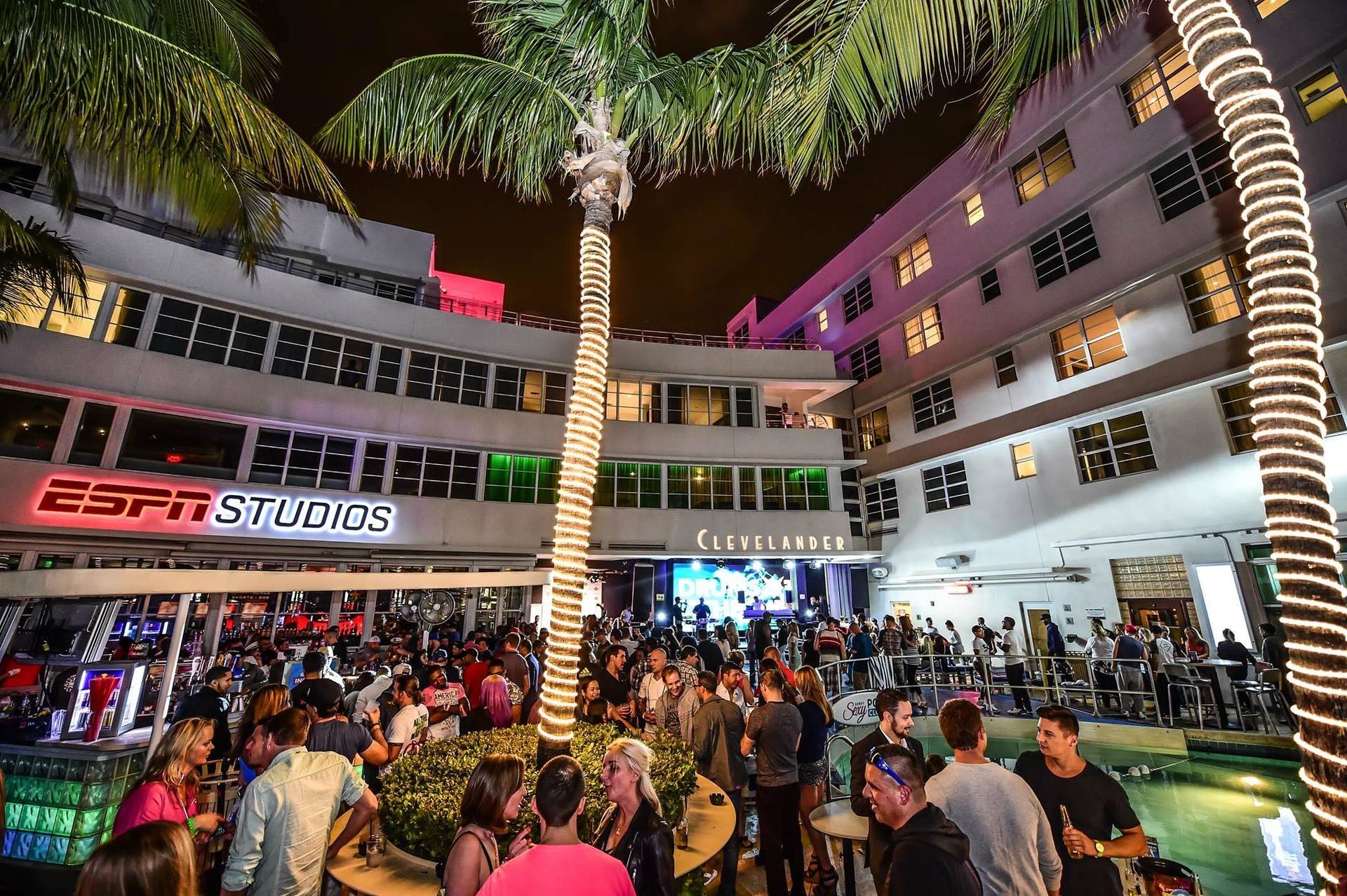 Clevelander South Beach