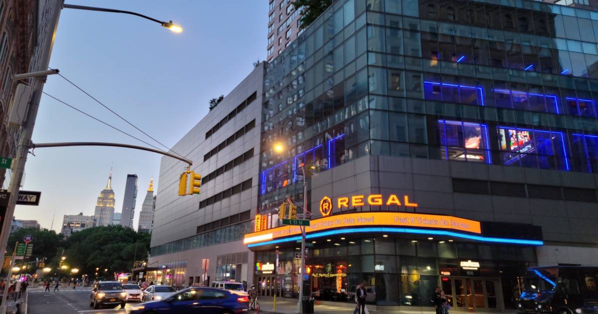 Regal Union Square ScreenX & 4DX in New York contact details, crypto payment methods