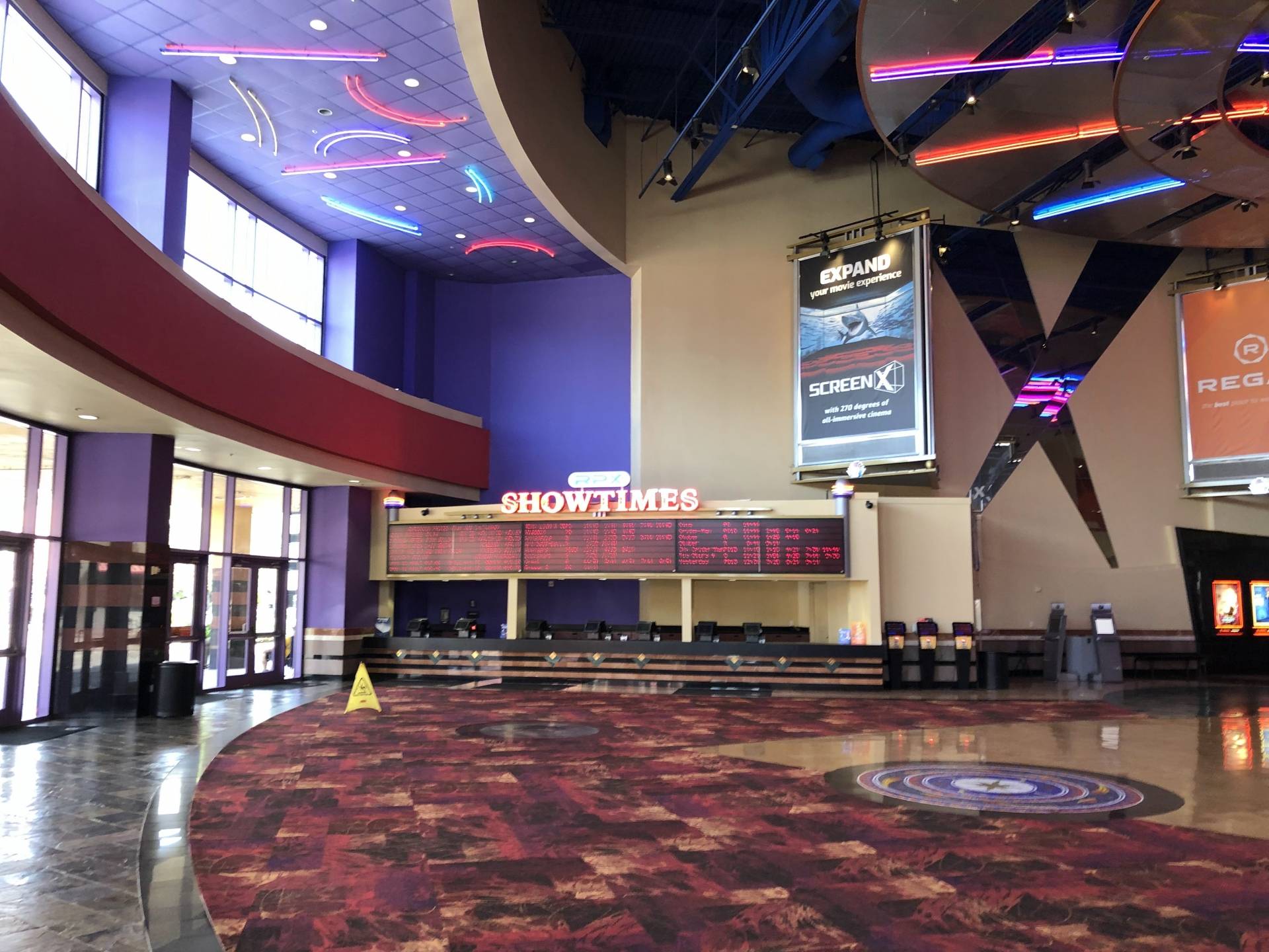 Regal Edwards Houston Marq*E ScreenX, 4DX, IMAX & RPX