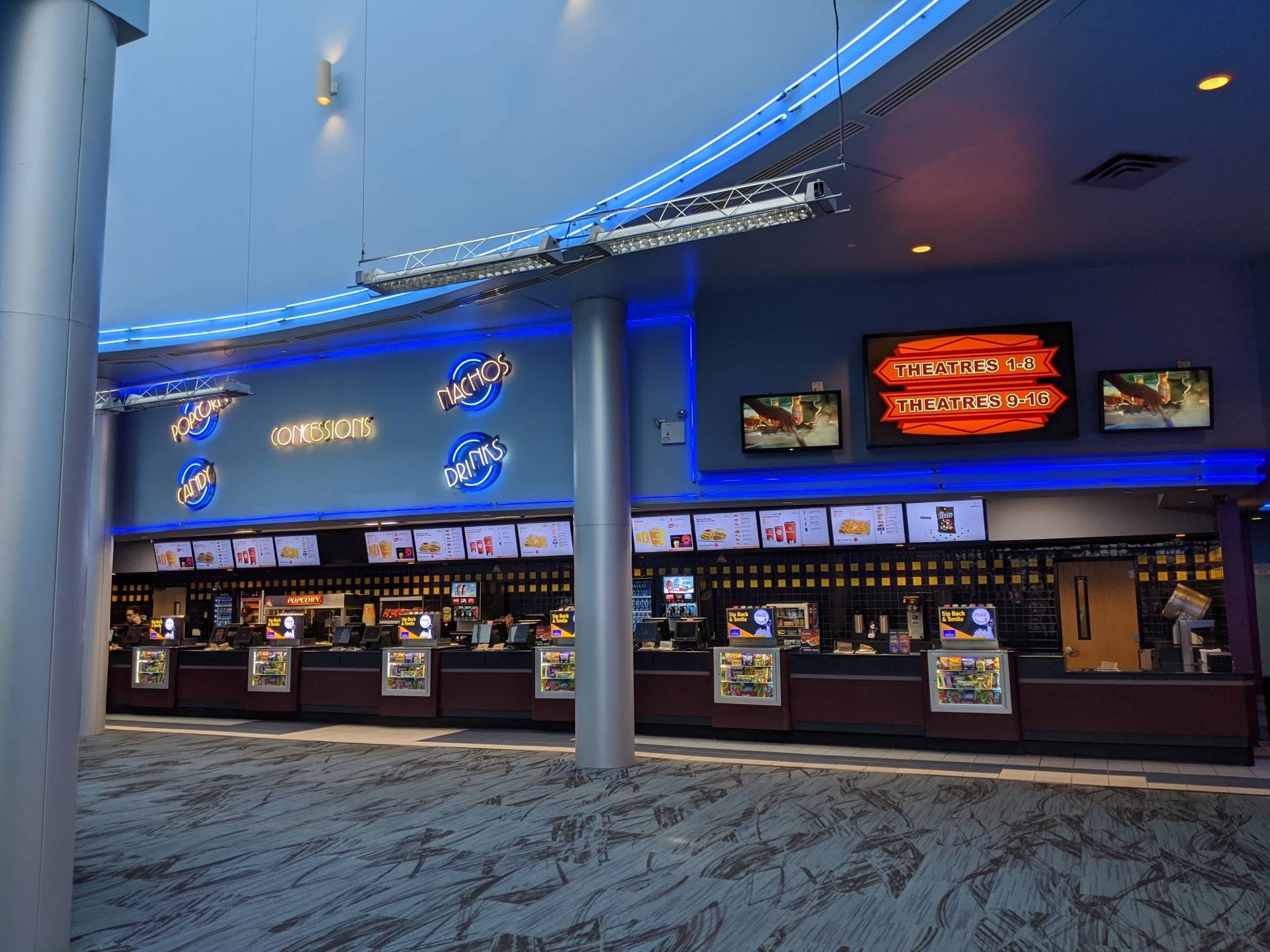 Regal UA Staten Island 4DX & RPX