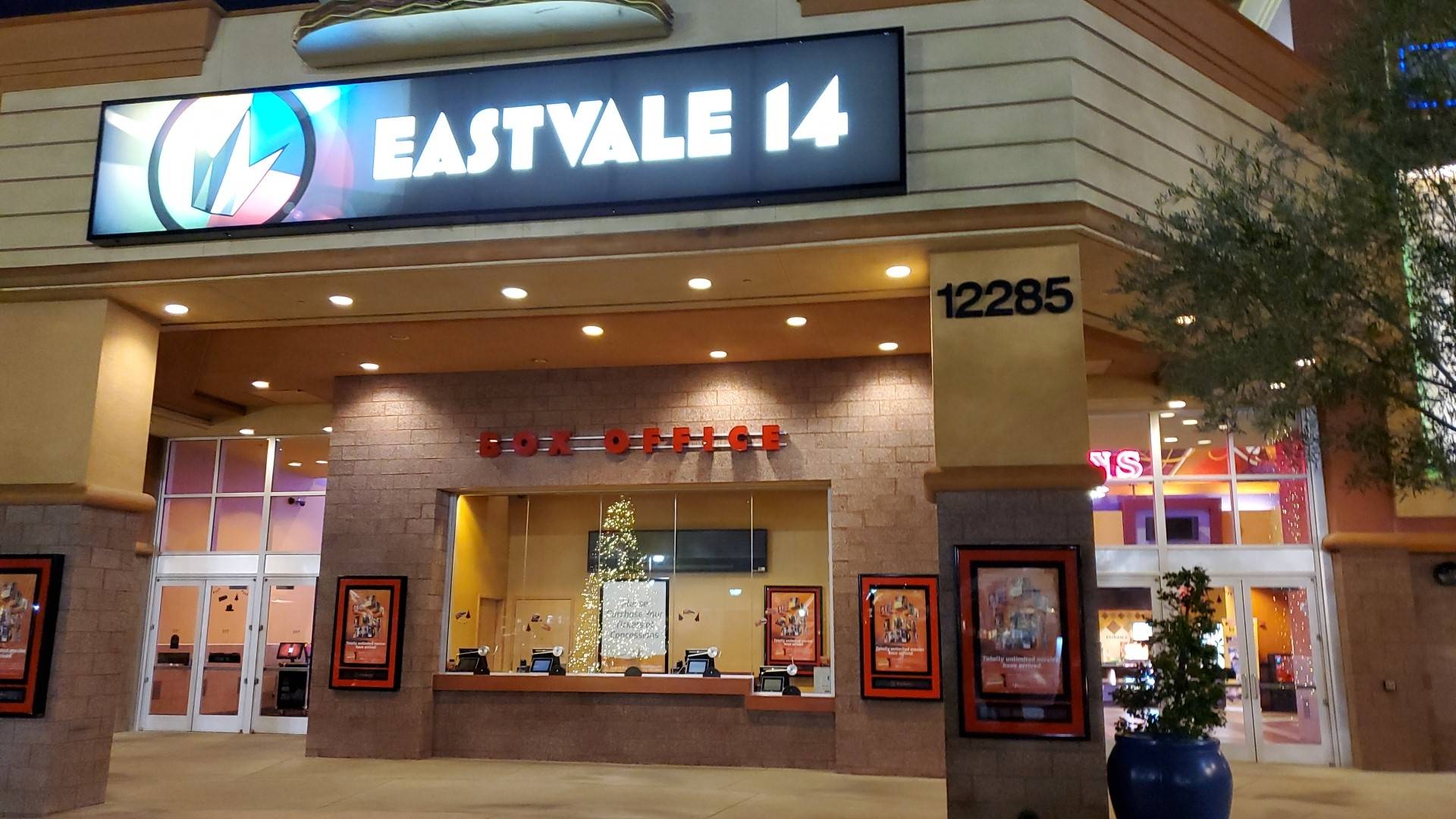 Regal Edwards Eastvale Gateway