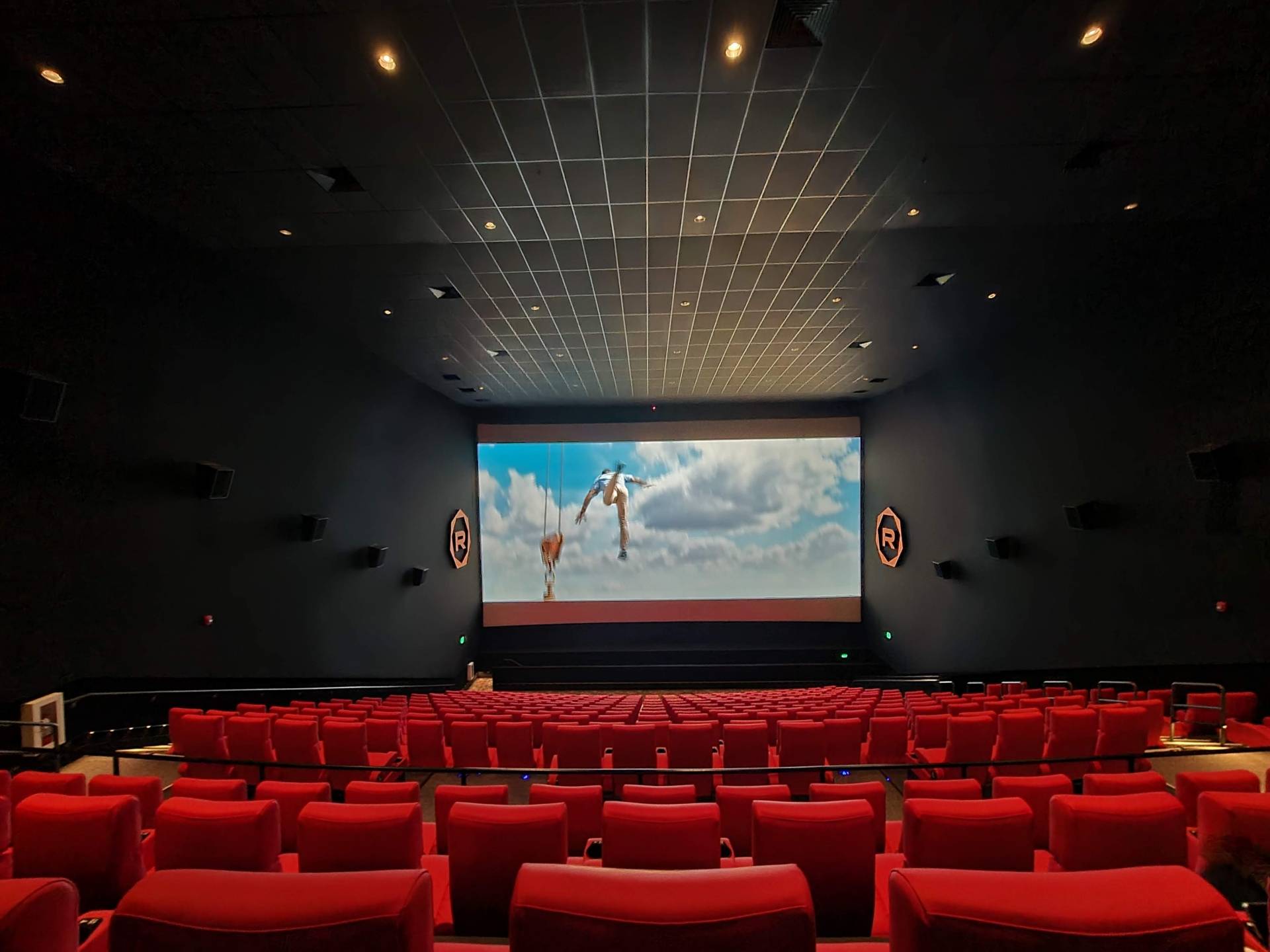 Regal Benders Landing 4DX, ScreenX, RPX & VIP