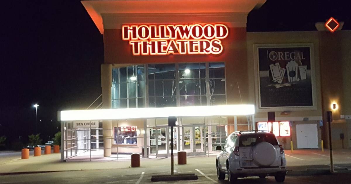 Regal Hollywood & ScreenX Topeka in Topeka contact details, crypto