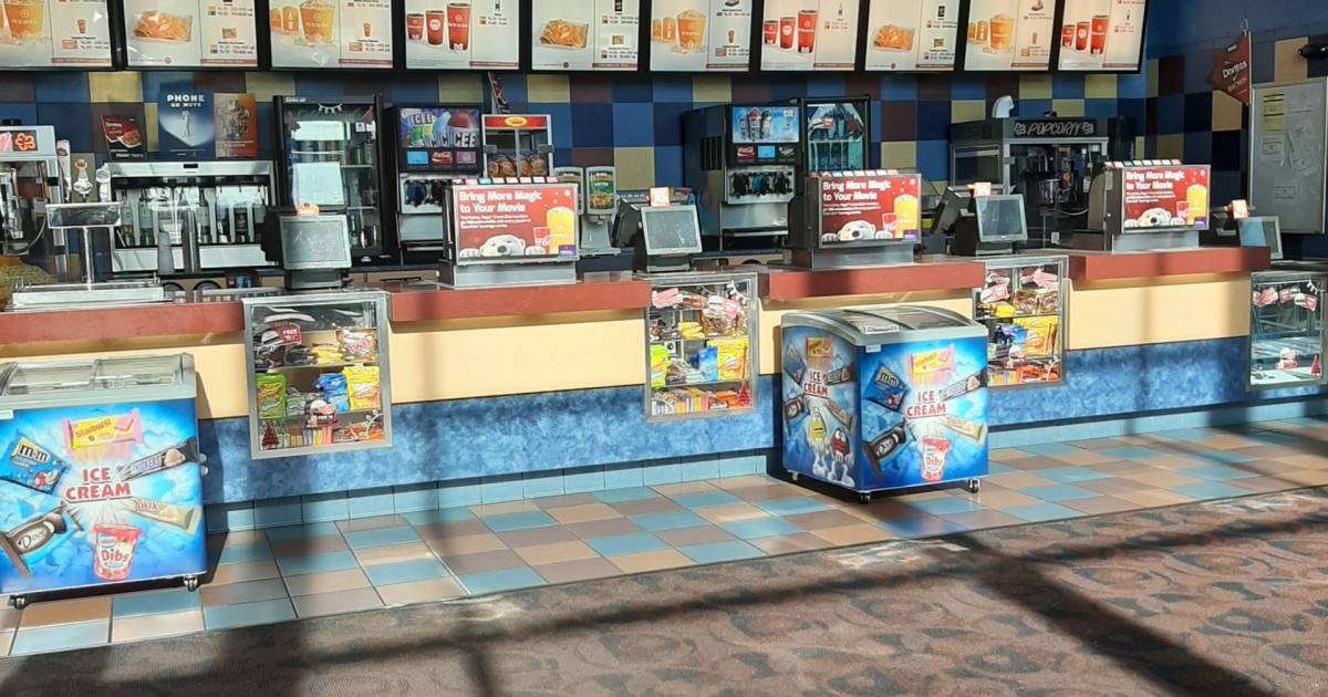 Regal Hollywood & ScreenX Topeka in Topeka contact details, crypto