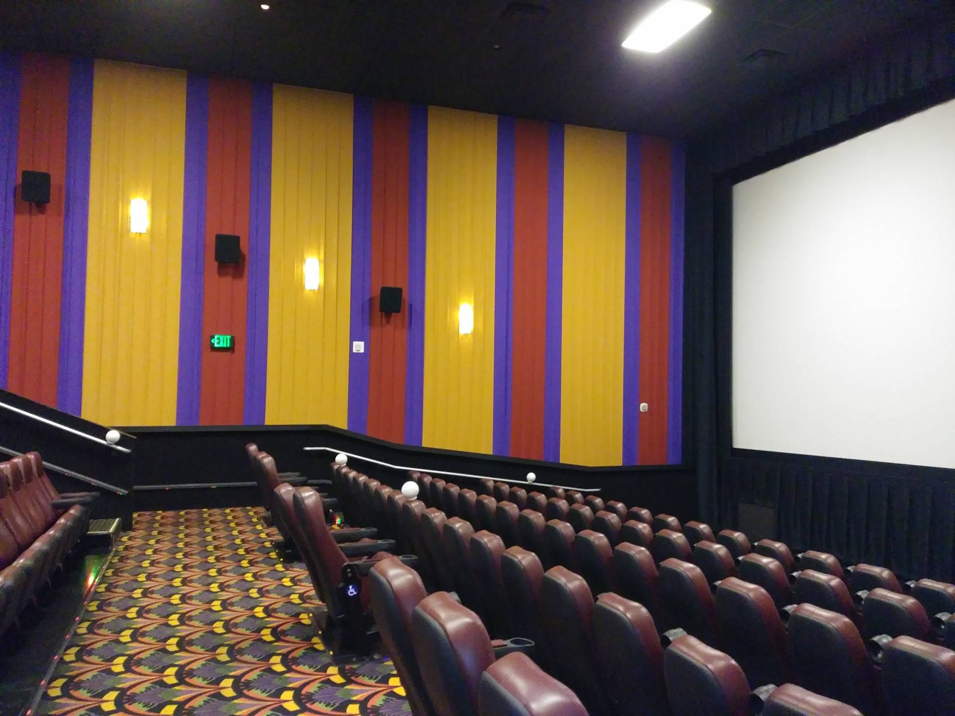 Regal Gravois Bluffs