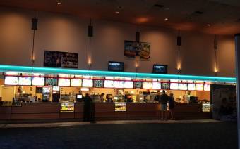 Regal Cinebarre Greenwood Plaza