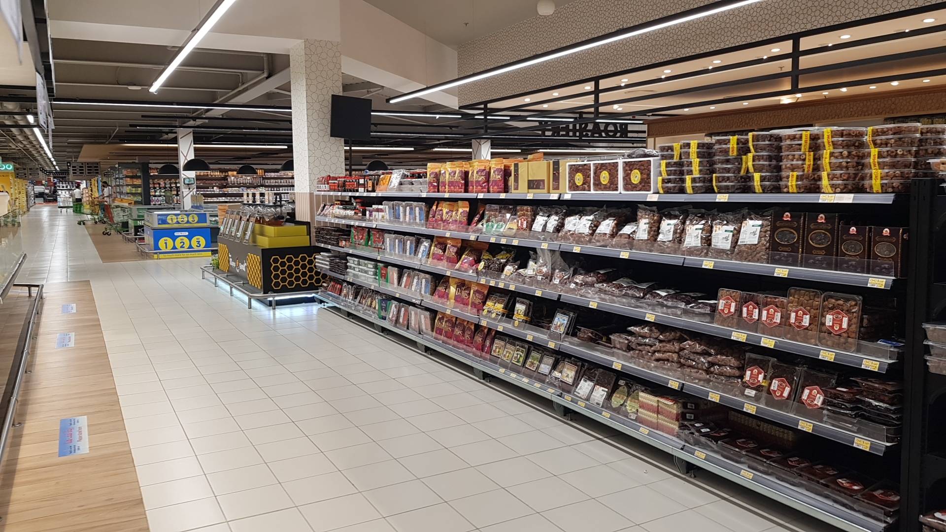 LuLu Hypermarket - Dana Mall