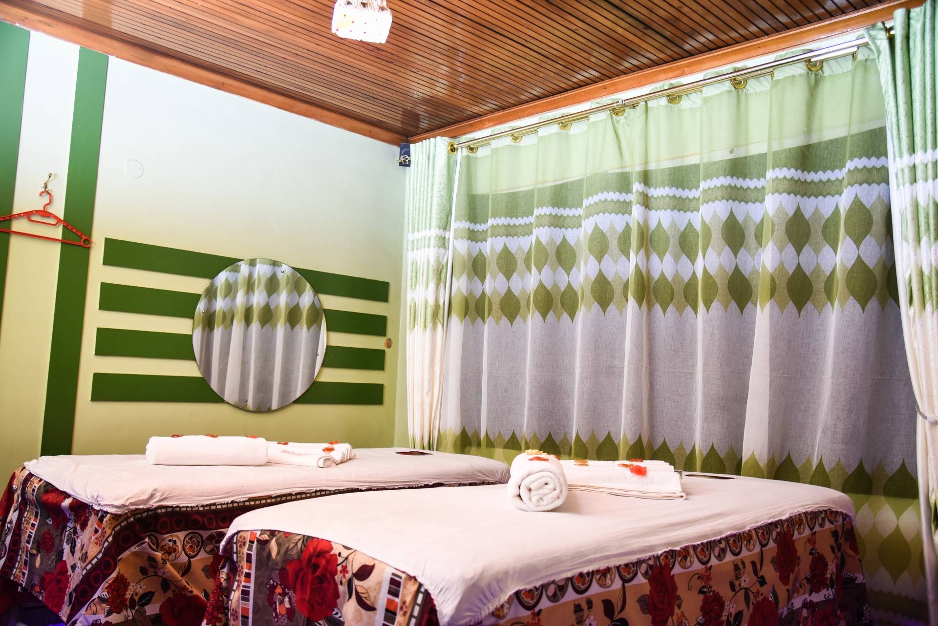 Health Land Spa