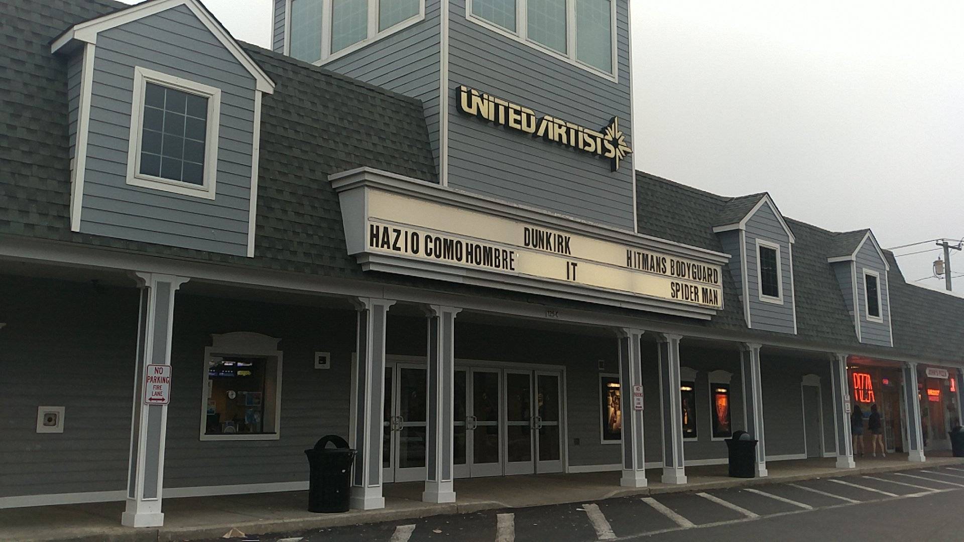 Regal UA Hampton Bays