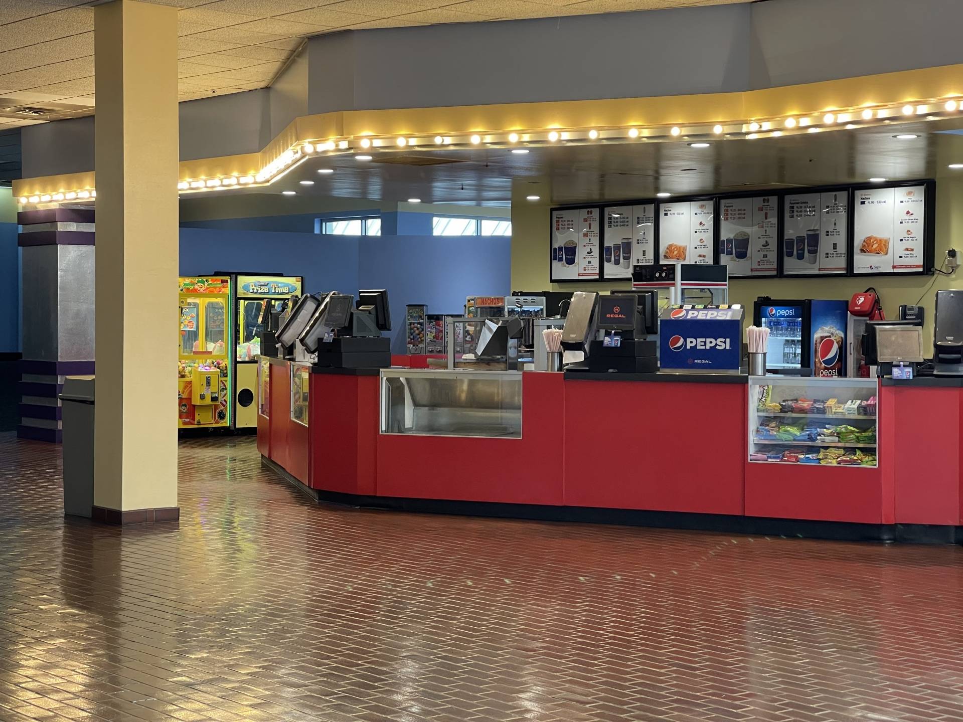 Regal Arnot Mall