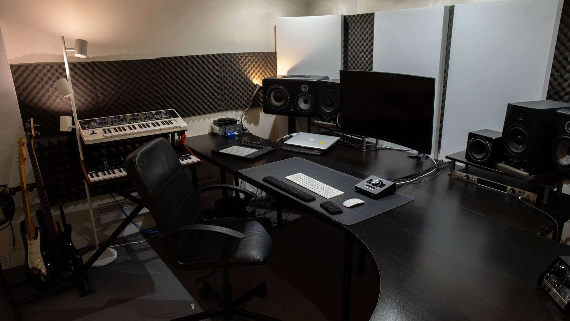 Lariate Studio