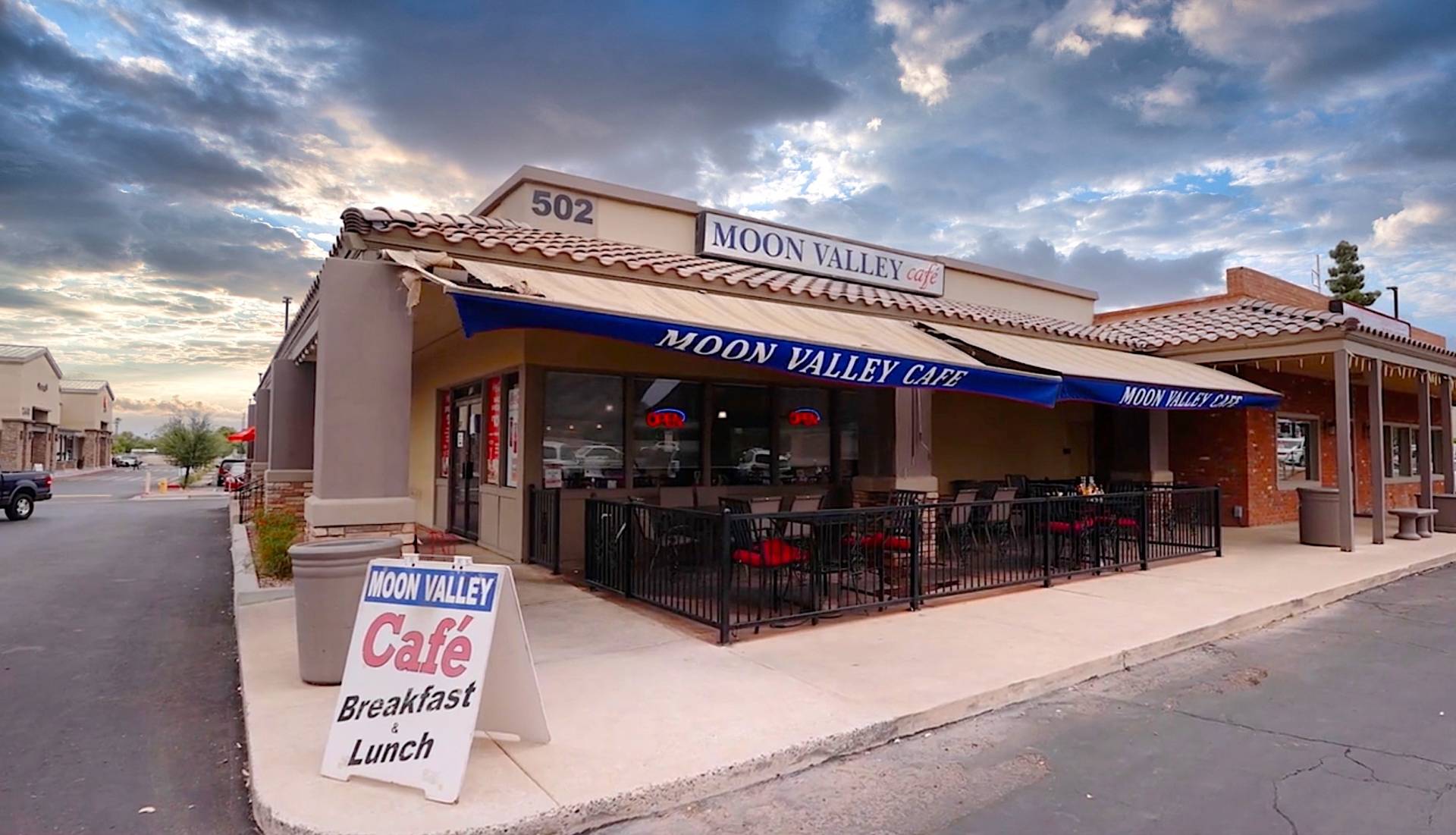 Moon Valley Cafe