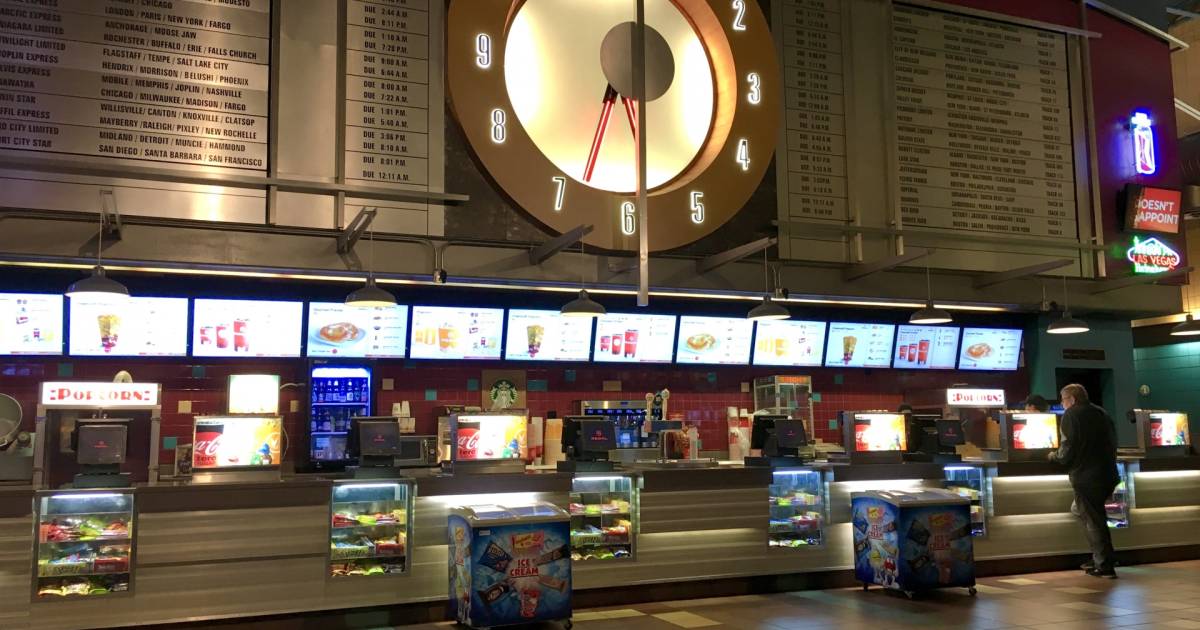 Regal Boulder Station in Las Vegas contact details, crypto payment methods