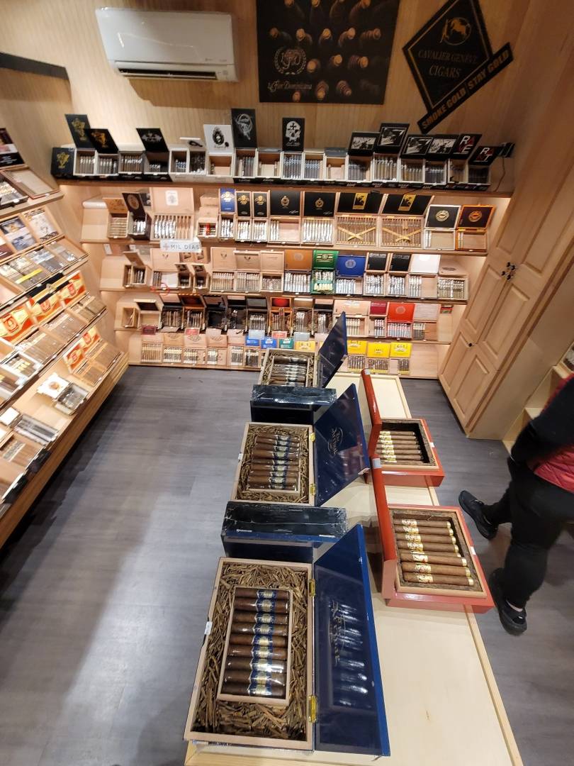 Underground Cigar Shop