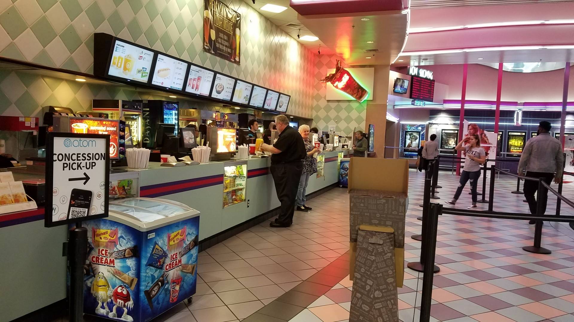 Regal Hollywood ScreenX, 4DX & RPX - Nashville