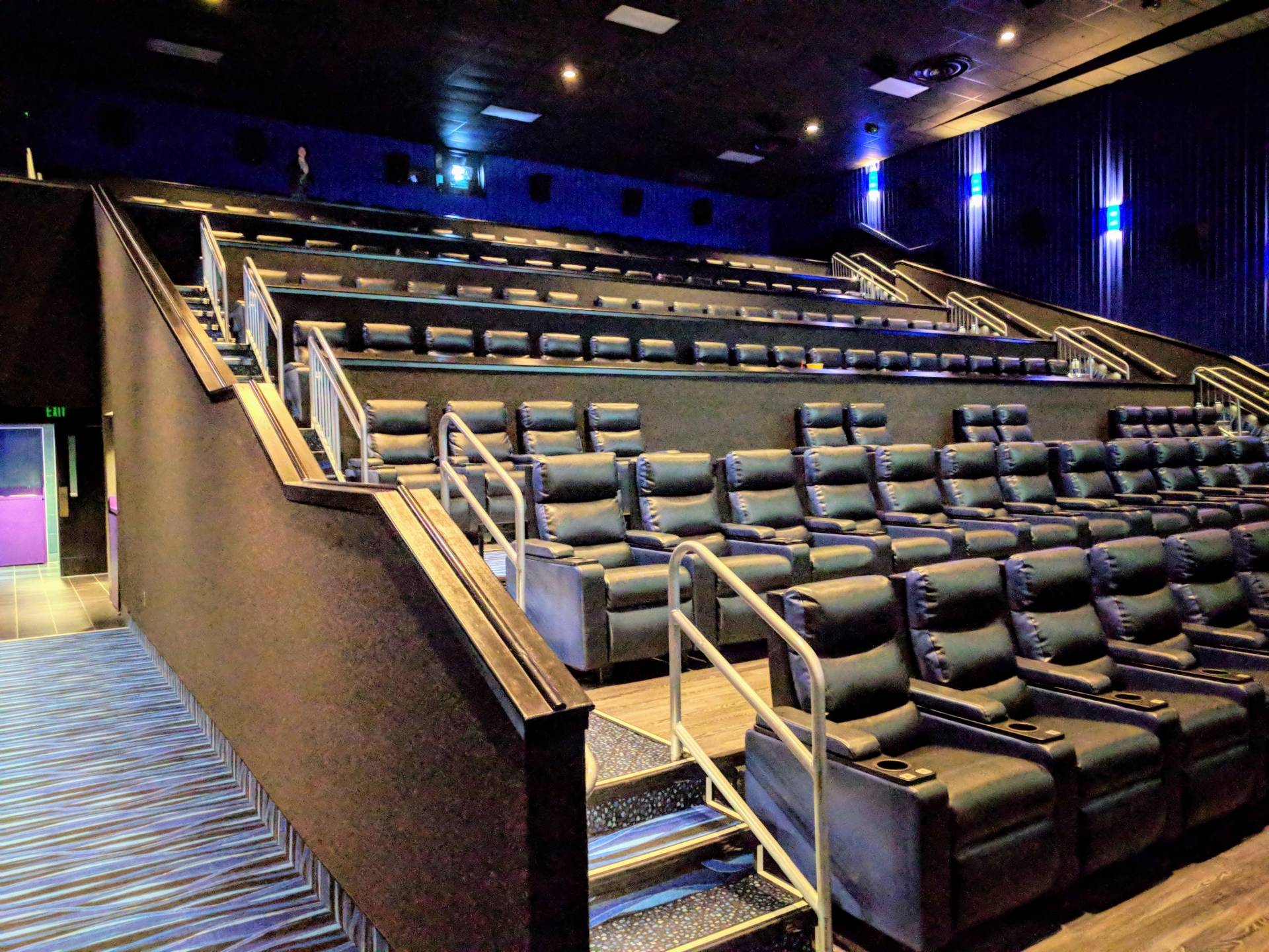 kingstowne regal movie theater