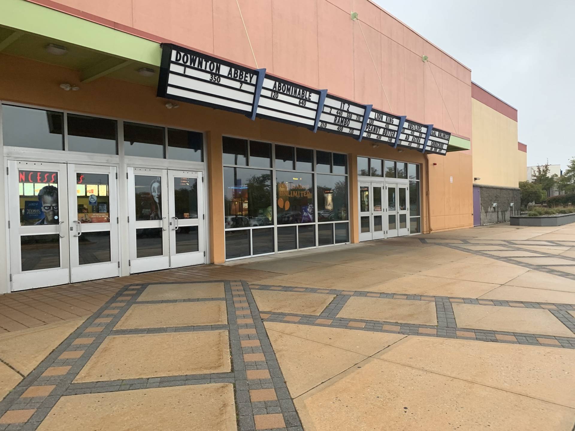 Regal Manahawkin