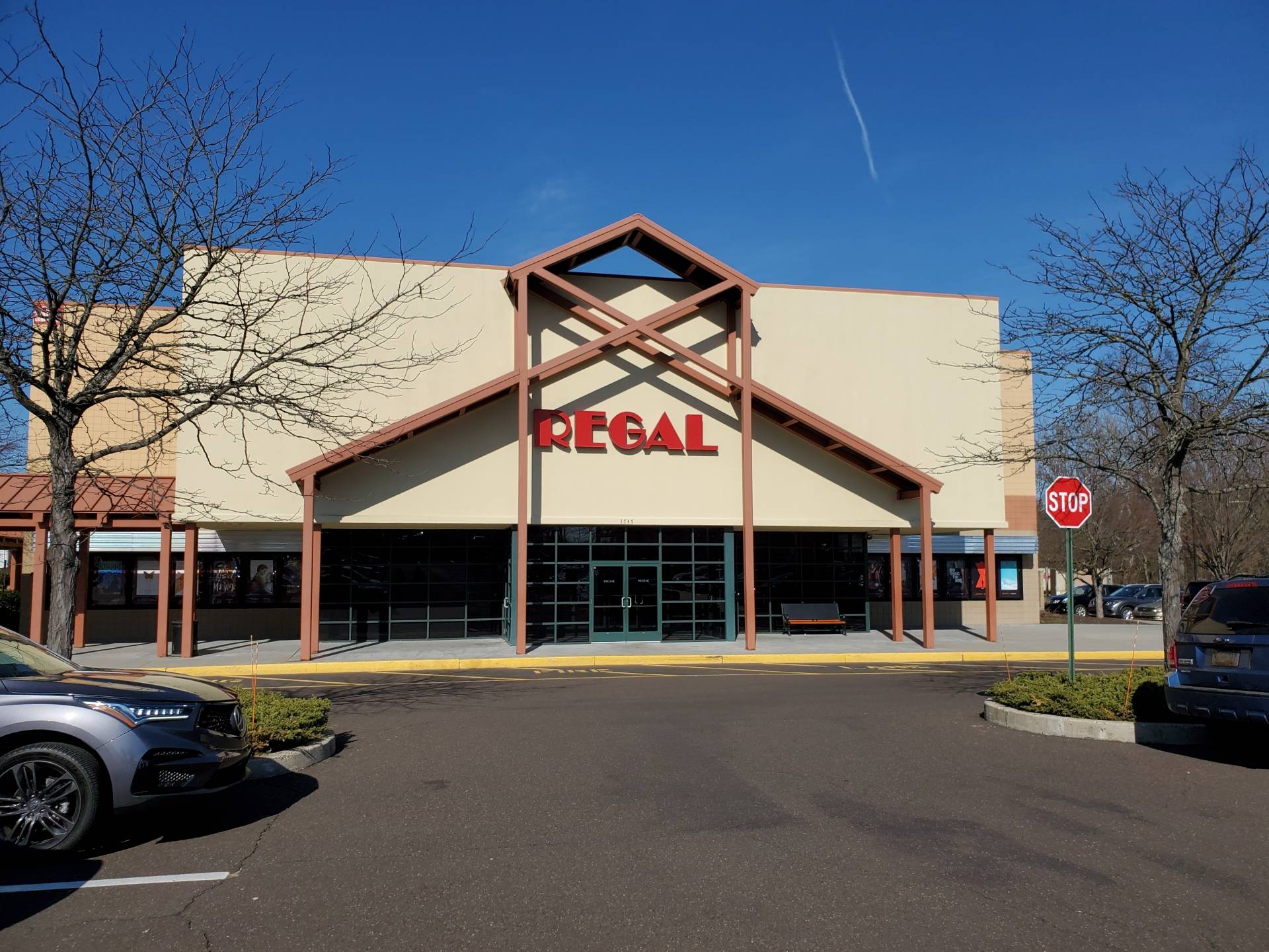 Regal Barn Plaza