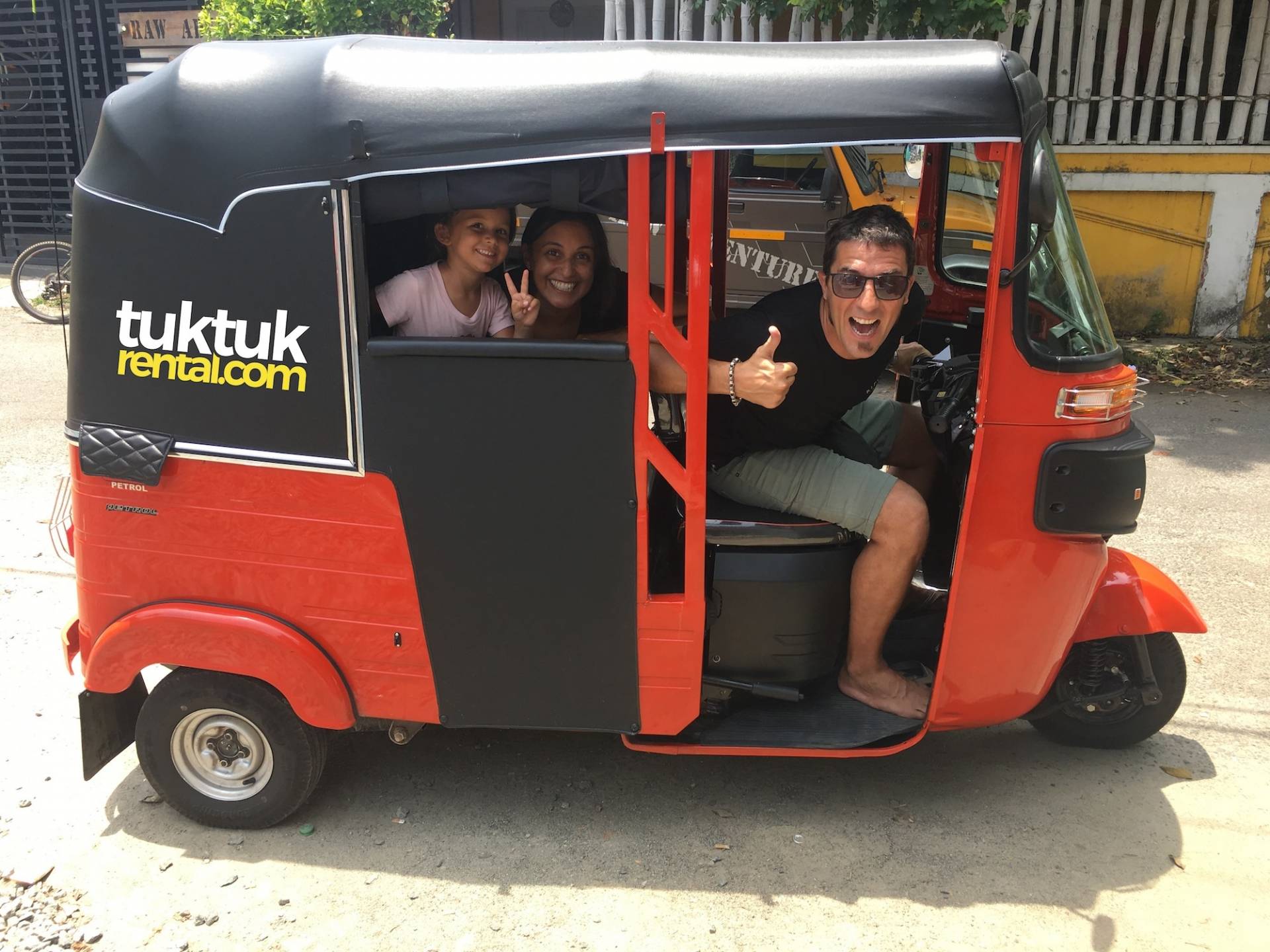 Tuktuk Rental