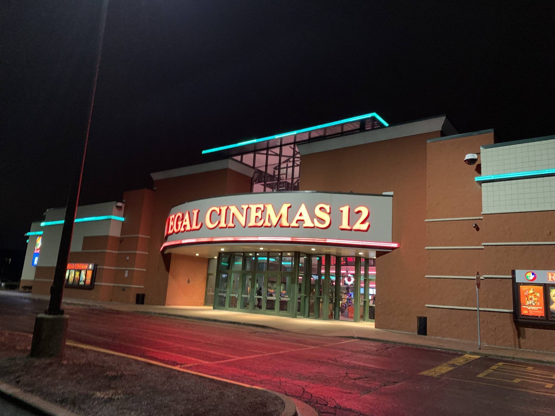 bolingbrook il movie theater