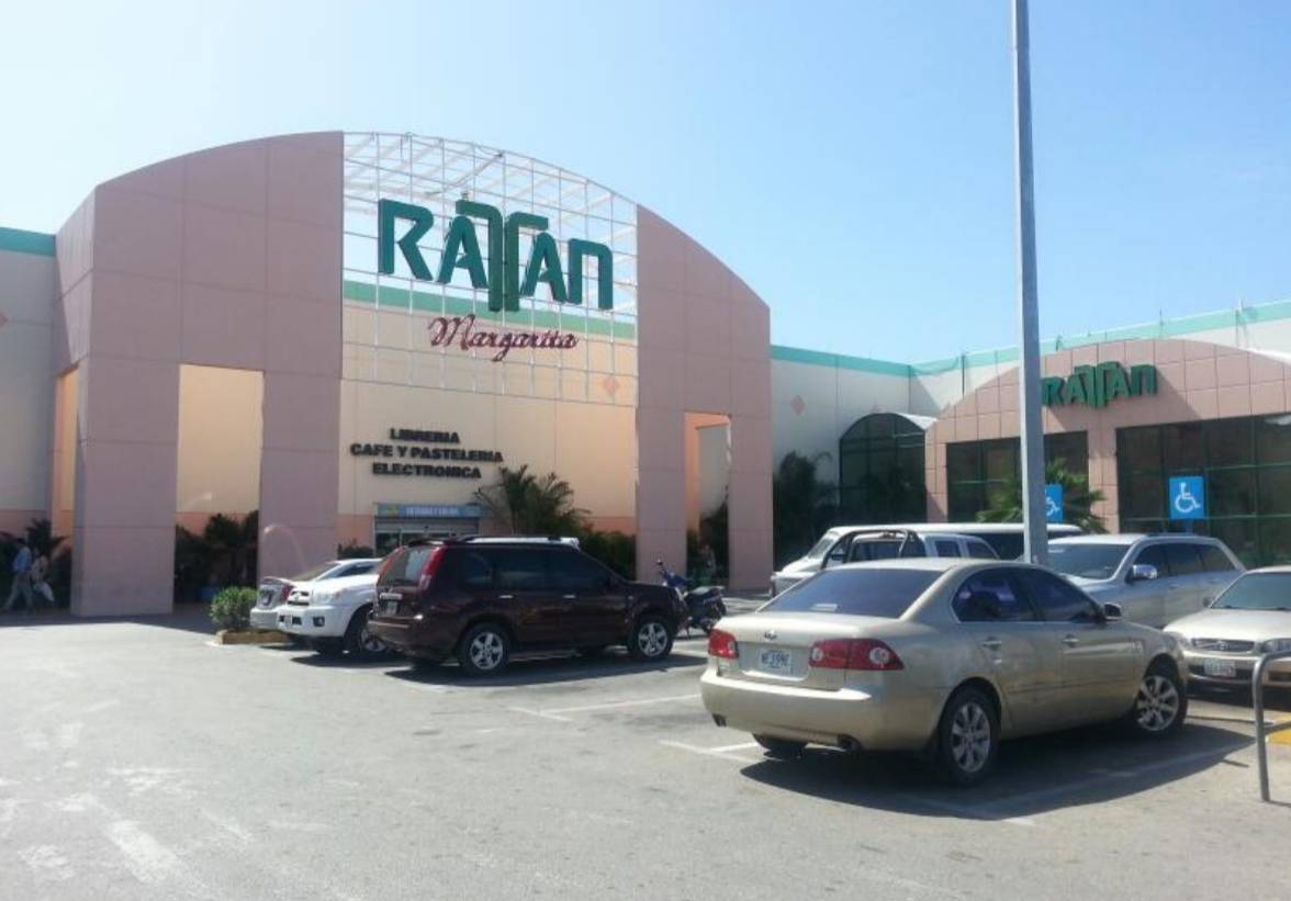 Rattan Plaza in Pampatar: contact details, crypto payment methods