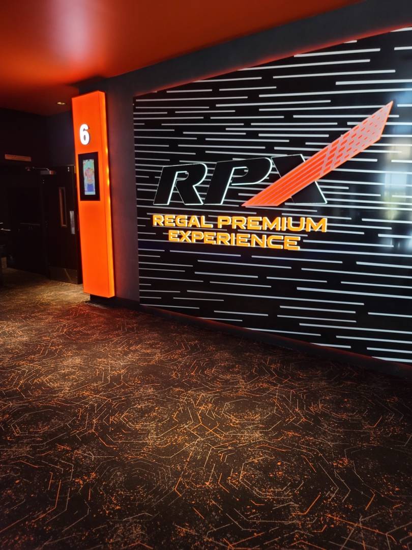 Regal Marketplace @ El Paseo & RPX