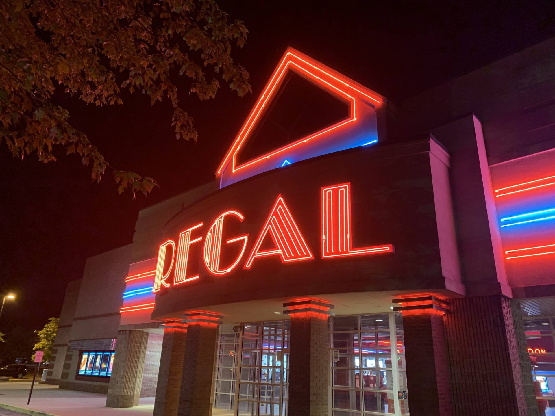 Regal Edgmont Square