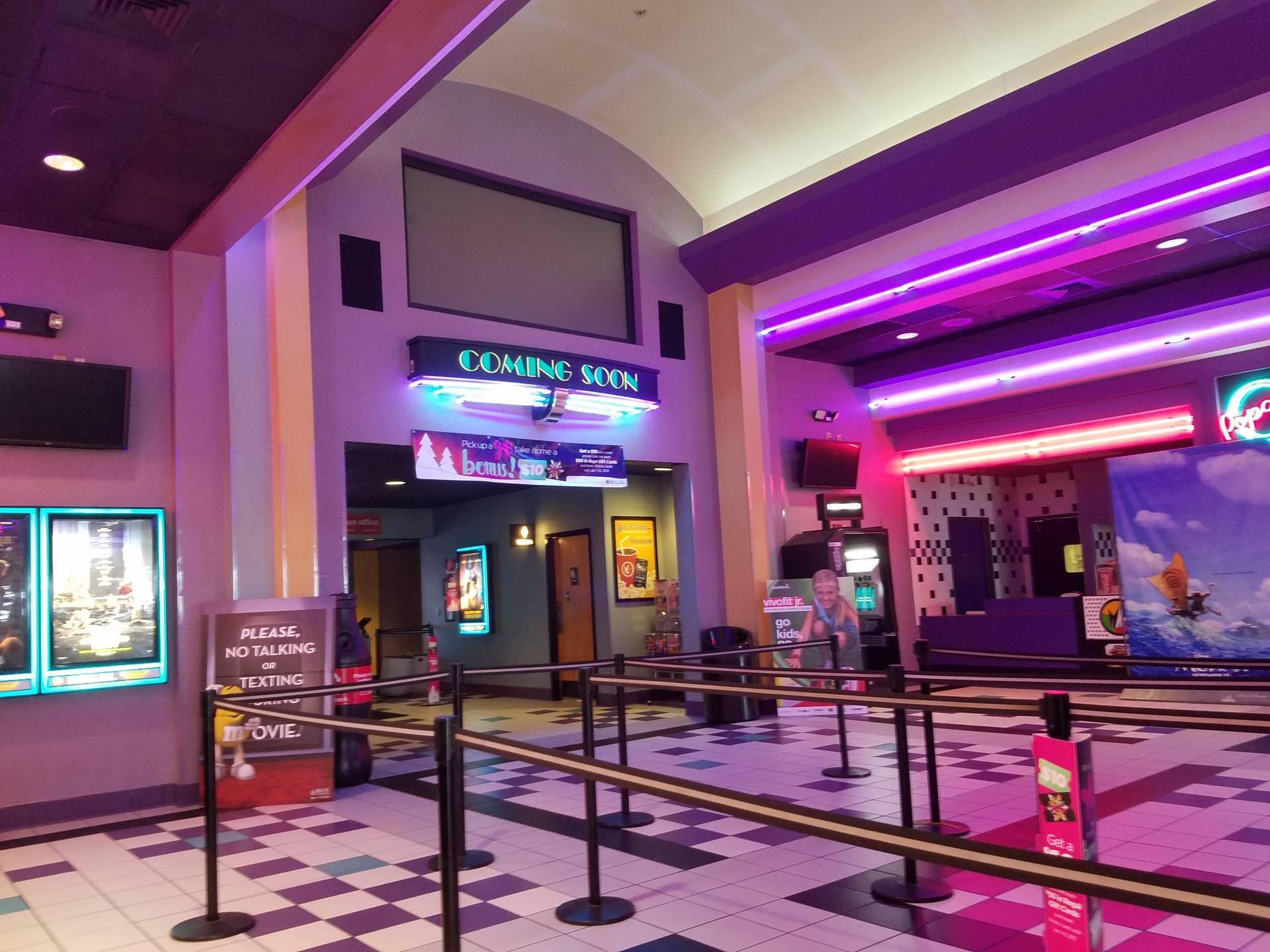 Regal Cumberland Mall