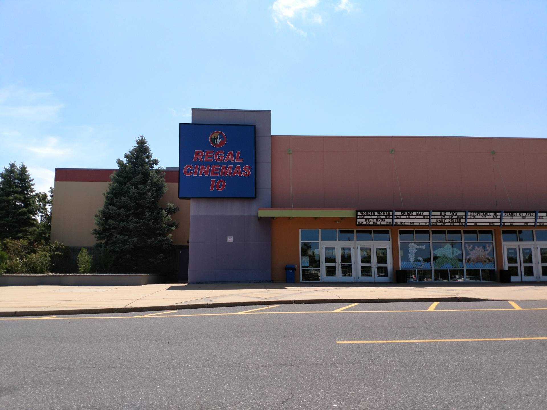 Regal Manahawkin