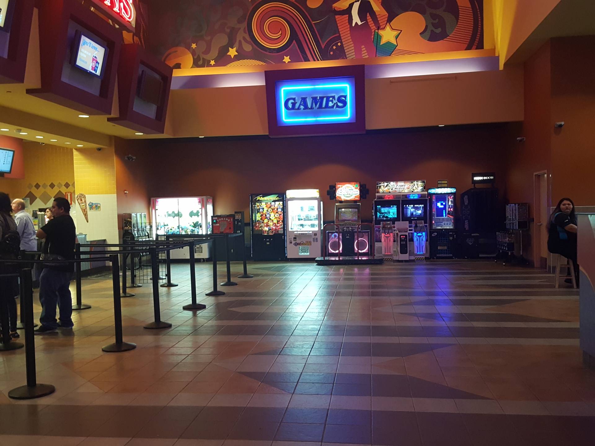 Regal Edwards Eastvale Gateway