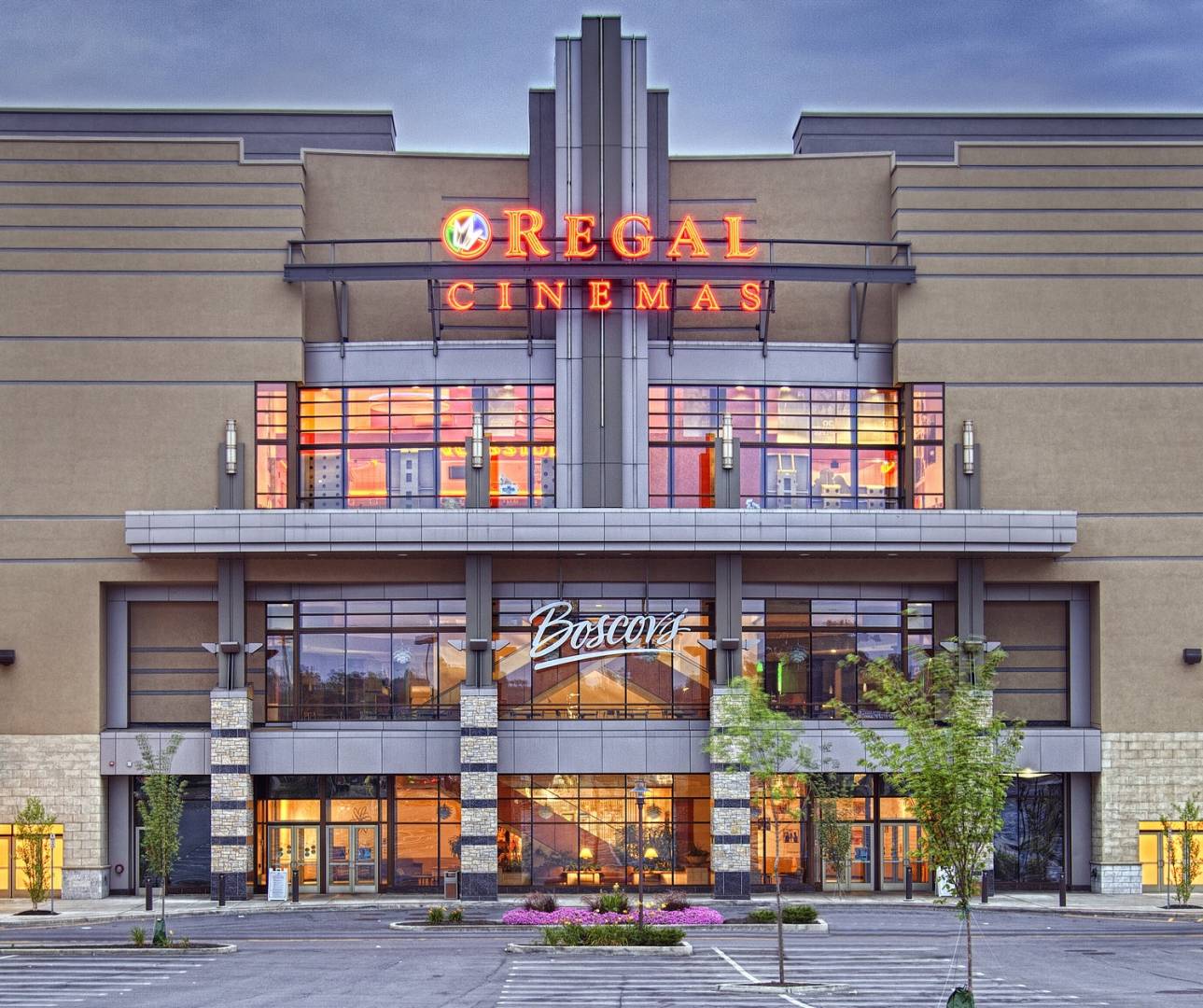 Regal Colonie Center & RPX